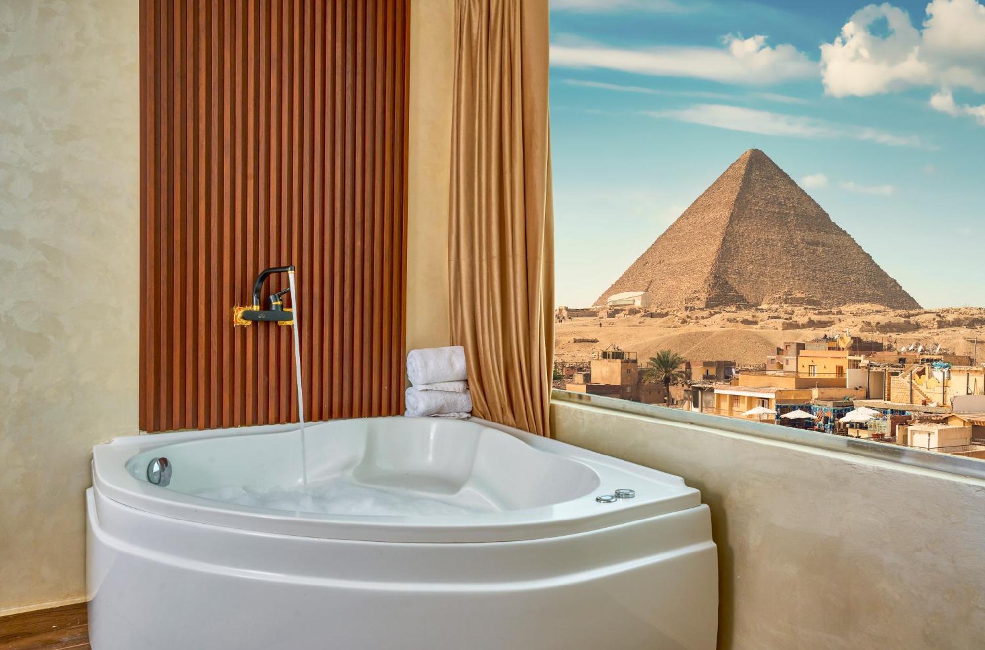 Hotel Cleopatra Tower Pyramid View Kafret el-Gabal Esterno foto